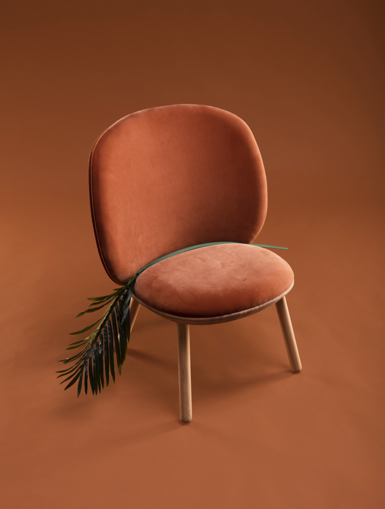 Naïve Low Chair