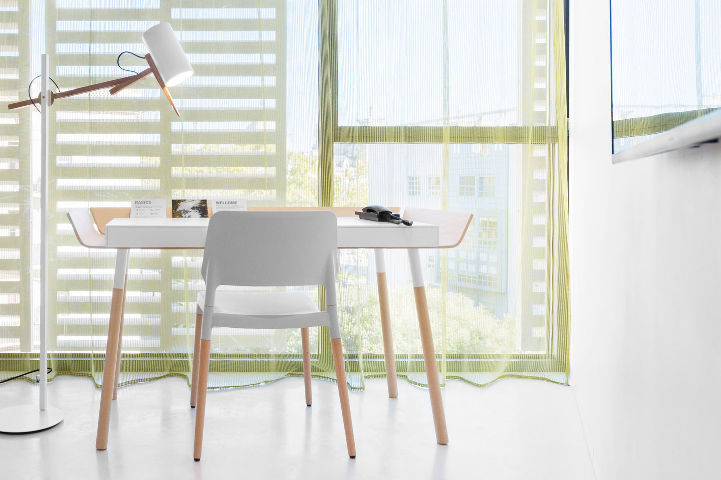 My Writing Desk, Natural