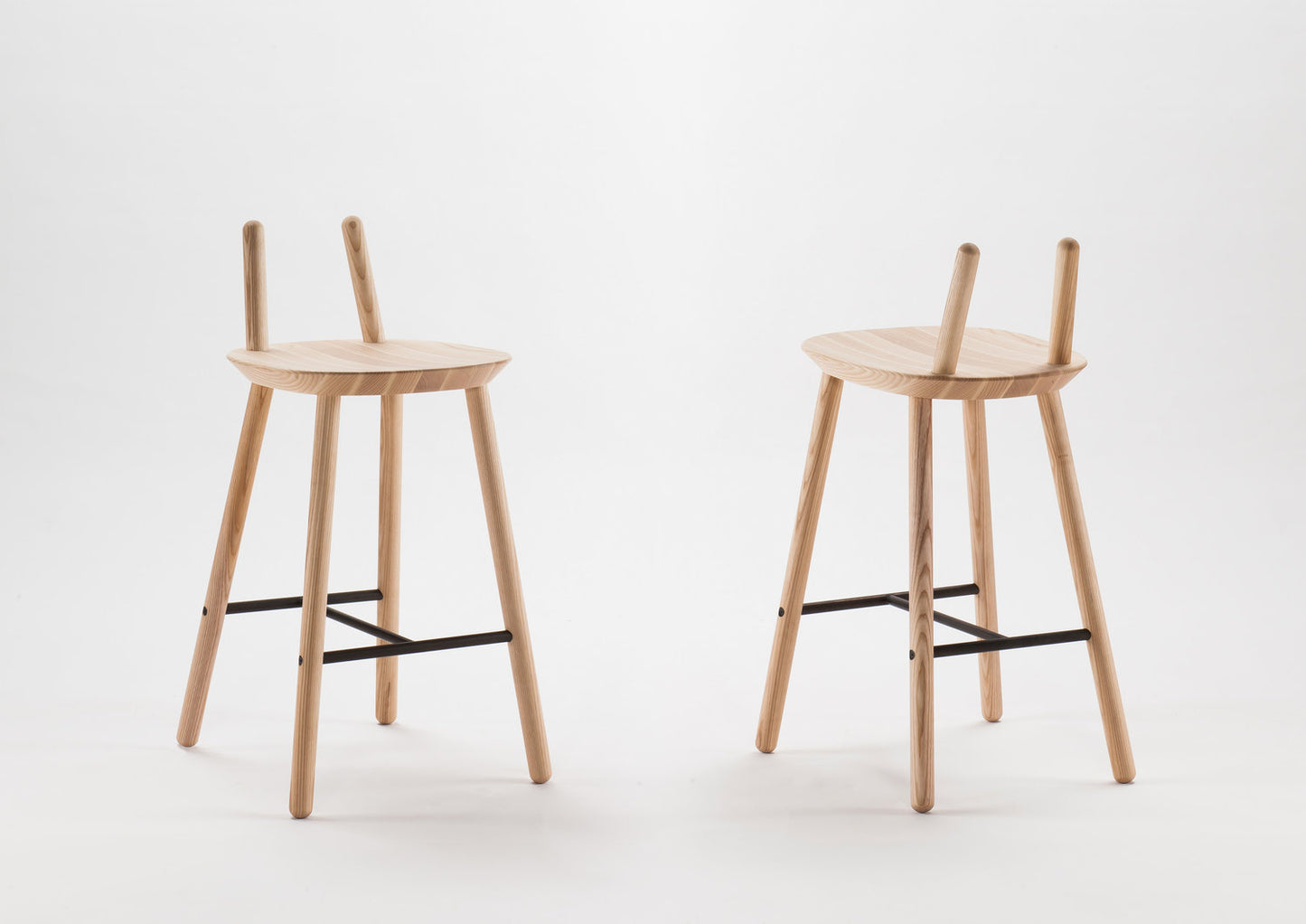 Naïve Semi Bar Stool