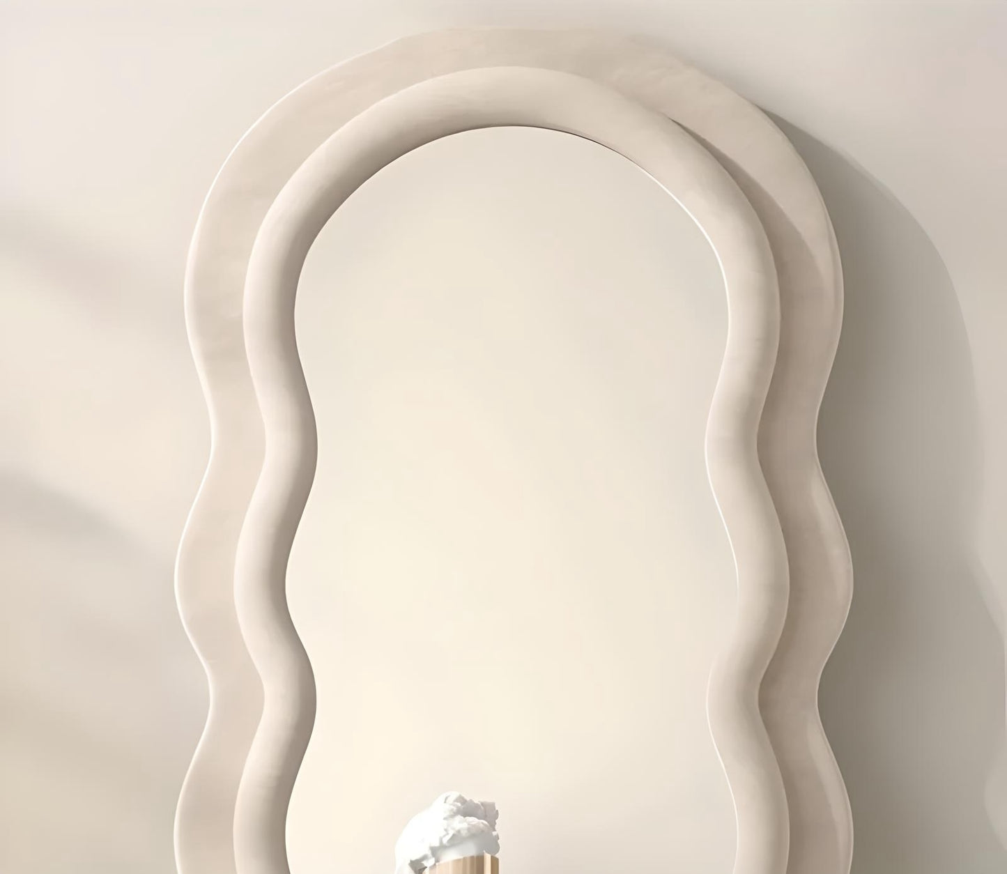 Wavy Mirror