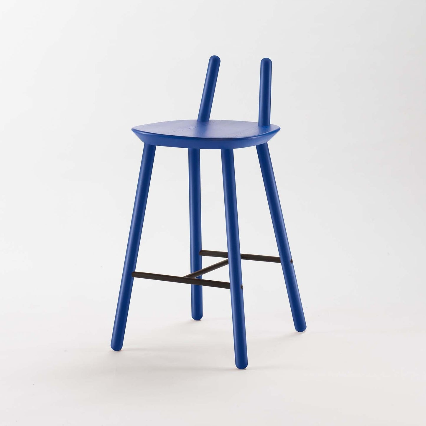 Naïve Semi Bar Stool