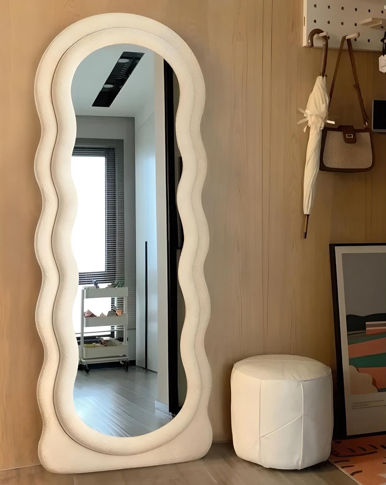 Wavy Mirror